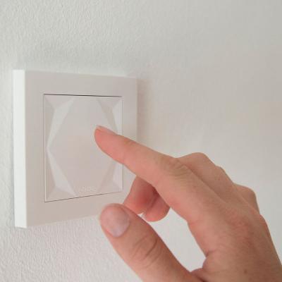 Touch có dây màu trắng LOXONE (100221)