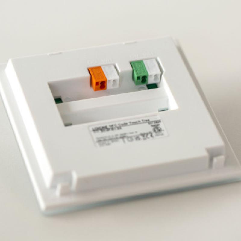 Module kiểm soát ra vào có dây màu trắng LOXONE NFC Code Touch Tree White (100481)