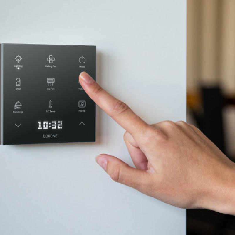 Công tắc 12 kịch bản cảm ứng có dây màu đen Touch Pure Flex Tree Anthracite LOXONE (100508)